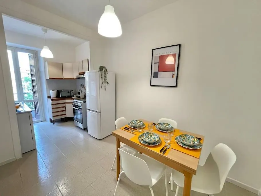 Domus Piramide Apartment Rome Italy