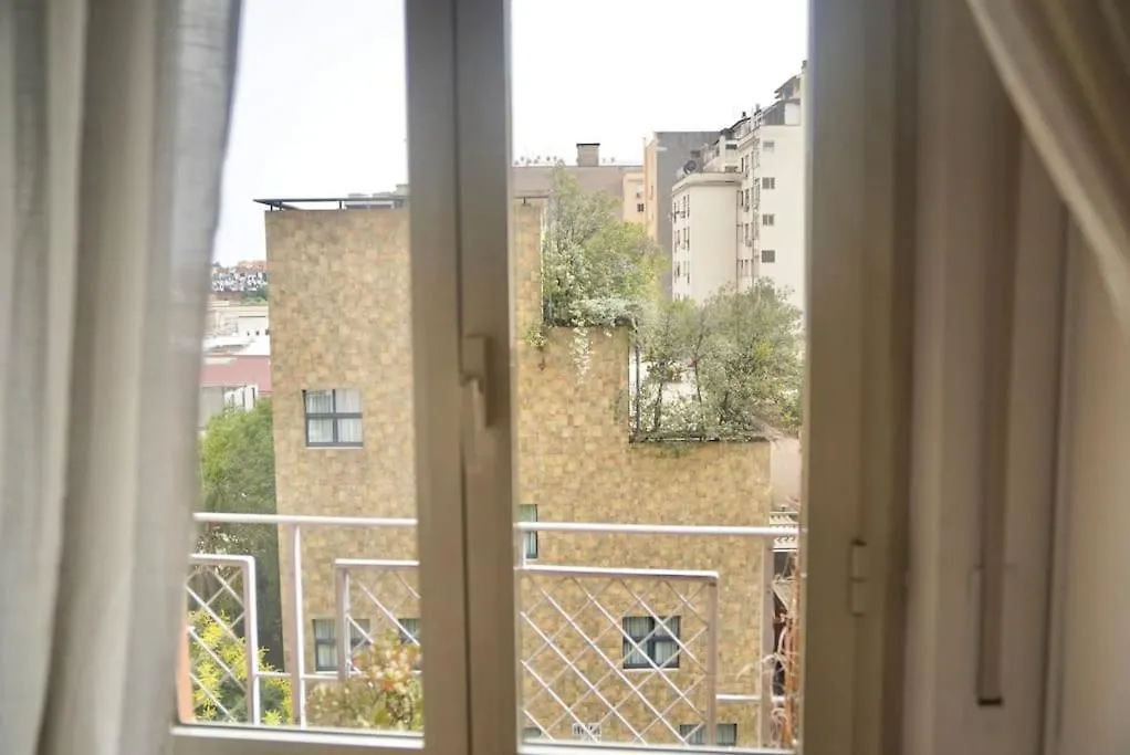 Domus Piramide Apartment Rome