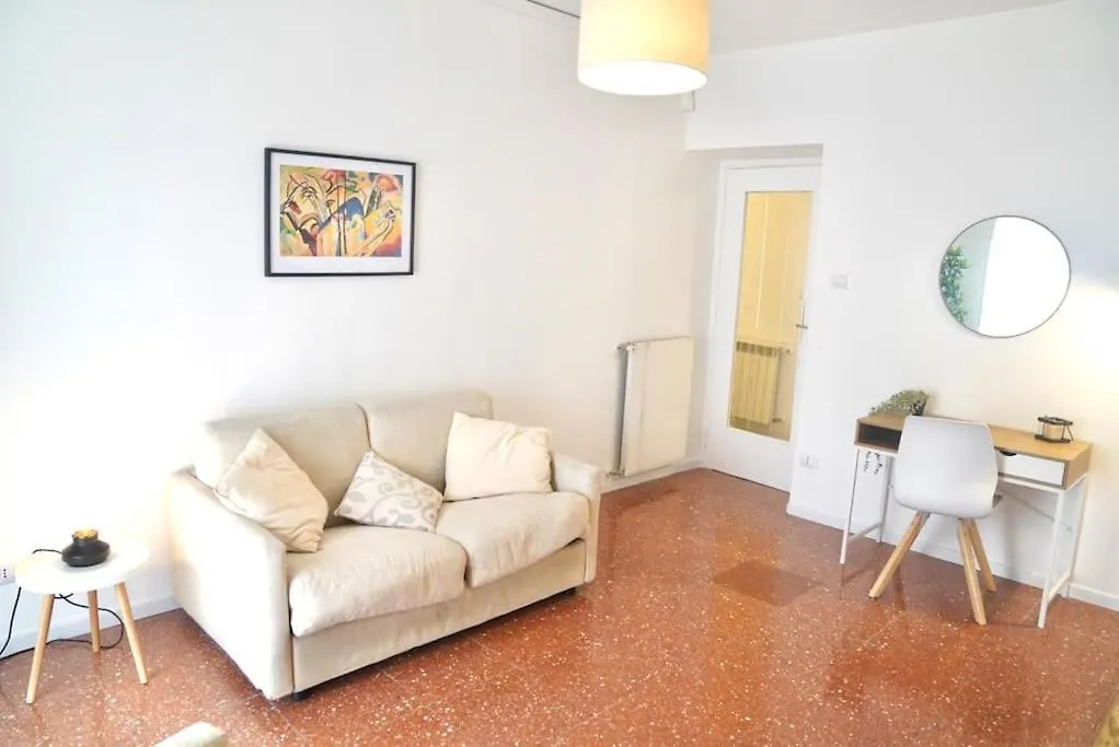 Domus Piramide Apartment Rome Italy