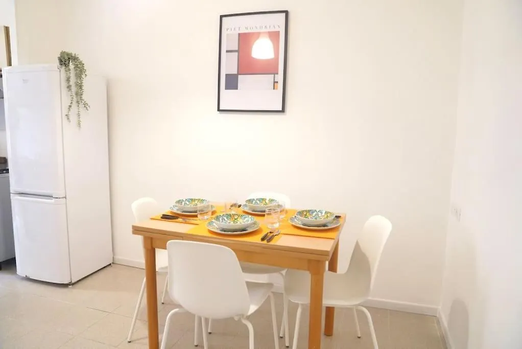 Domus Piramide Apartment Rome
